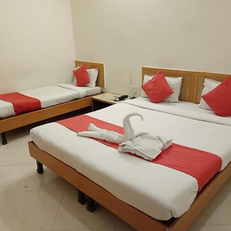 Hotel Wayfare Shirdi Exterior photo
