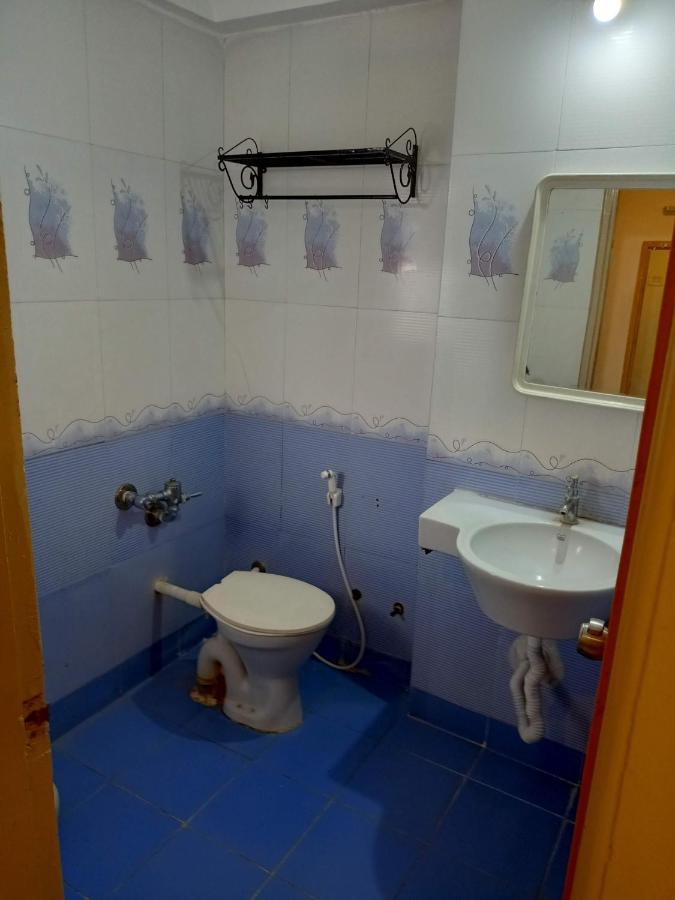 Hotel Wayfare Shirdi Exterior photo